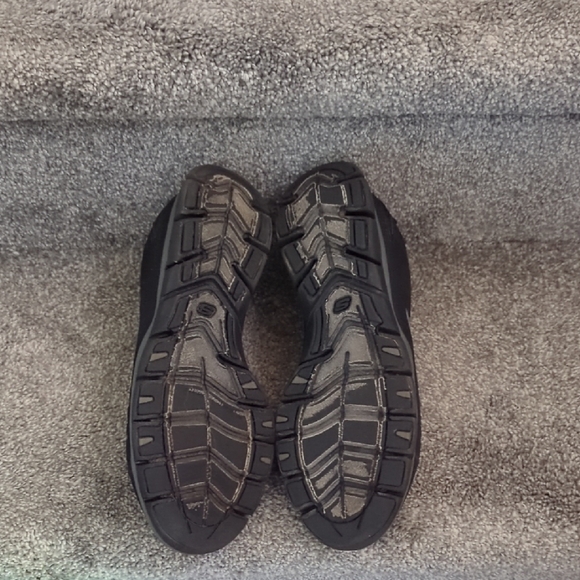 Skechers Black Casual Sneakers Minimalist Design - Picture 5 of 6